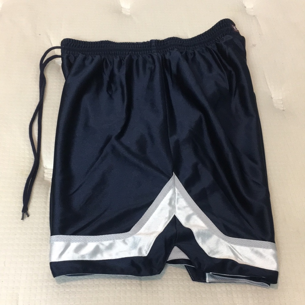 ✅Men Champs Basketball Double Side Shorts Size XL